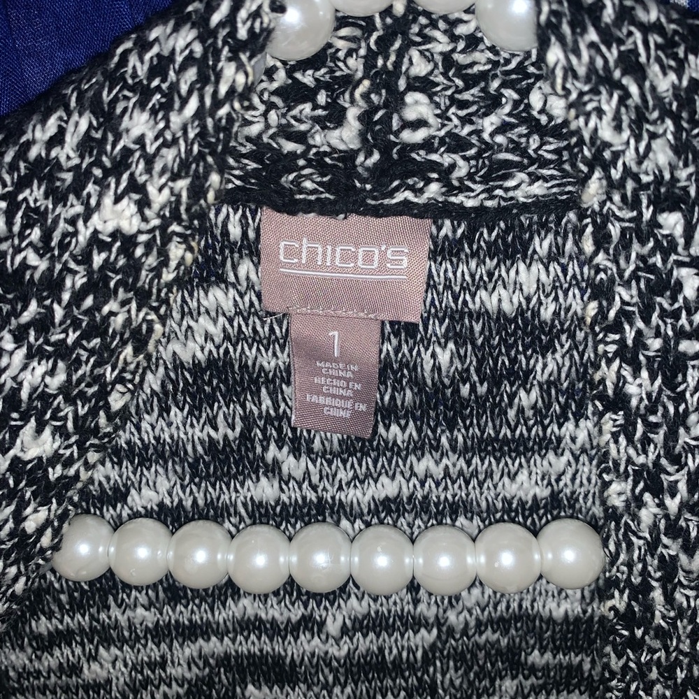 Chico’s cardigan size 1 - Picture 2 of 2